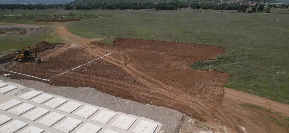 (VIDEO) Na novom groblju na Ćemovskom polju počela gradnja grobnica