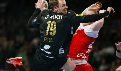 Гидсел предводио "лисице" до тријумфа