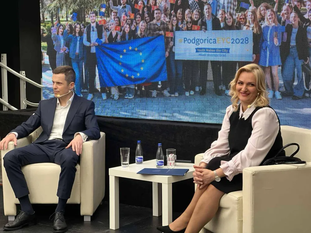 Саша Мујовић и Јелена Боровинић Бојовић