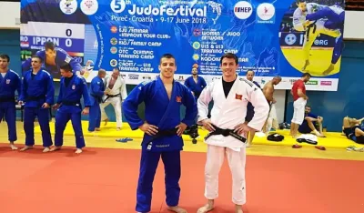 Ni&scaron;ta od medalje