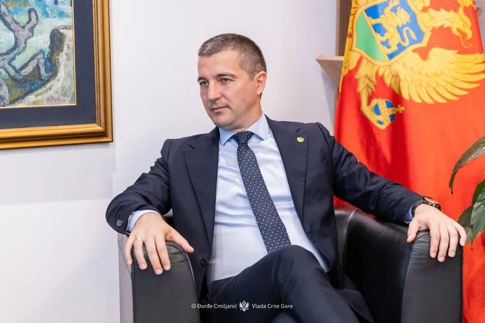 Bečić: Ponosan sam na odluku Vlade, djelima dokazujemo da žrtve ne dijelimo