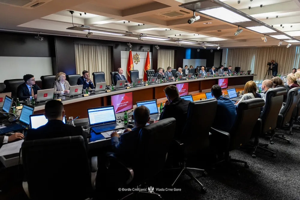 Vlada: Porodicama civilnih žrtava ratova 90-ih pomoć u iznosu od 100.000 eura