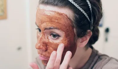 Maska od cimeta i meda za sjajno&nbsp;lice