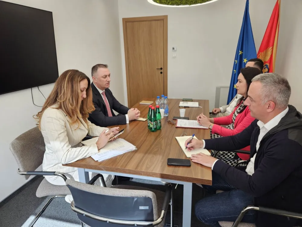 Gutić i Vučinić o beneficijama carinika