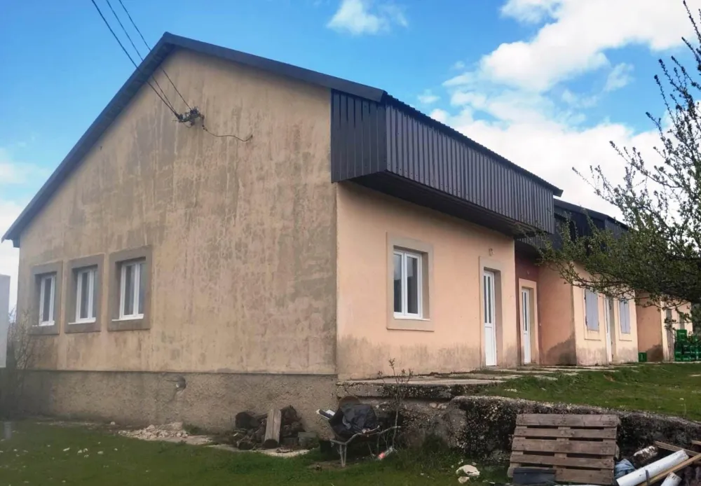 Učenici područnog odjeljenja u selu Duži nakon 15 godina dobili učionicu