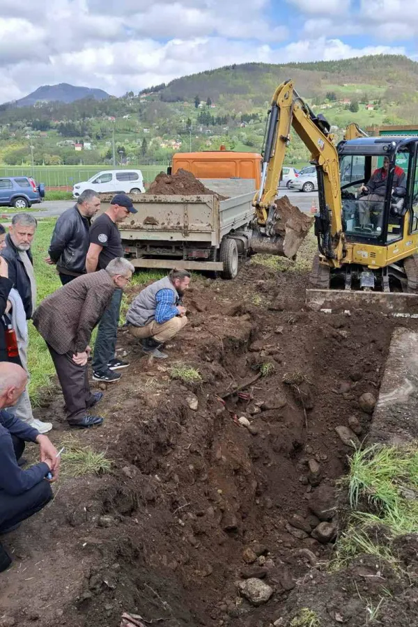 U Mojkovcu počela ekshumacija zemnih ostataka &scaron;estorice oficira