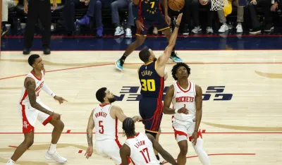 Trijumf Golden Stejta