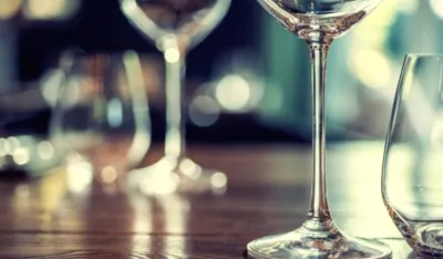 &Scaron;ampanjac i bijelo vino smanjuju rizik od iznenadnog srčanog udara