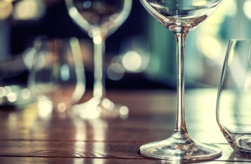 &Scaron;ampanjac i bijelo vino smanjuju rizik od iznenadnog srčanog udara