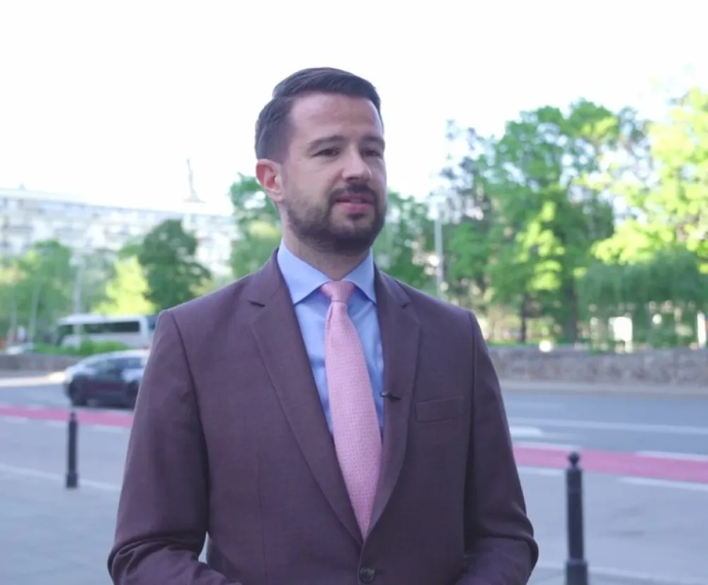 Milatović: Poslanici da budu odgovorni prema državnim interesima