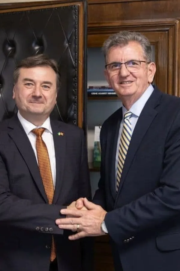 Camaj: Crna Gora sa pažnjom prati de&scaron;avanja u Ukrajini, ključno po&scaron;tovanje temeljnih principa demokratije i ljudskih prava