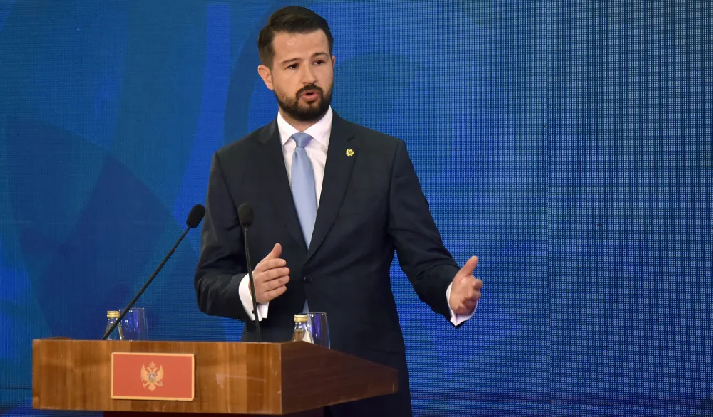 Milatović: Sa dubokim pijetetom sjećamo se &scaron;estoro nevinih civila, sjećanje ostaje i obavezuje