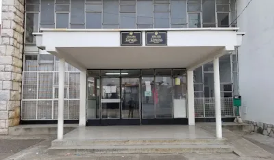 Otpu&scaron;teni nastavnik slao neprimjerene poruke učenicama