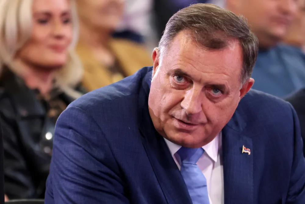 Dodik: Samo narod koji izgubi sjećanja može biti napadnut
