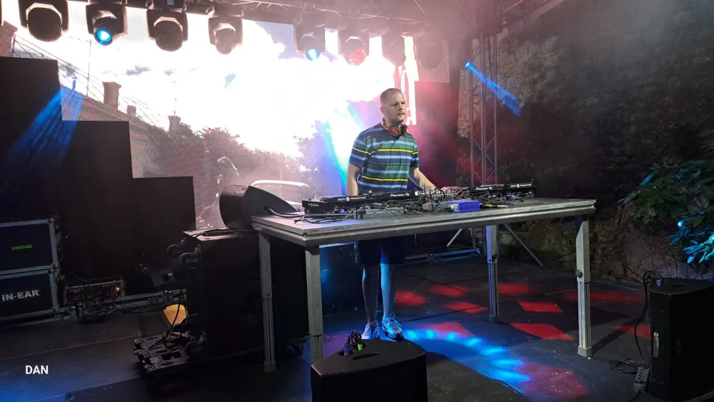 (VIDEO/FOTO) Budva: Fe&scaron;ta, muzike, zabave i ljubavi uz bogat izbor primorske hrana i piča