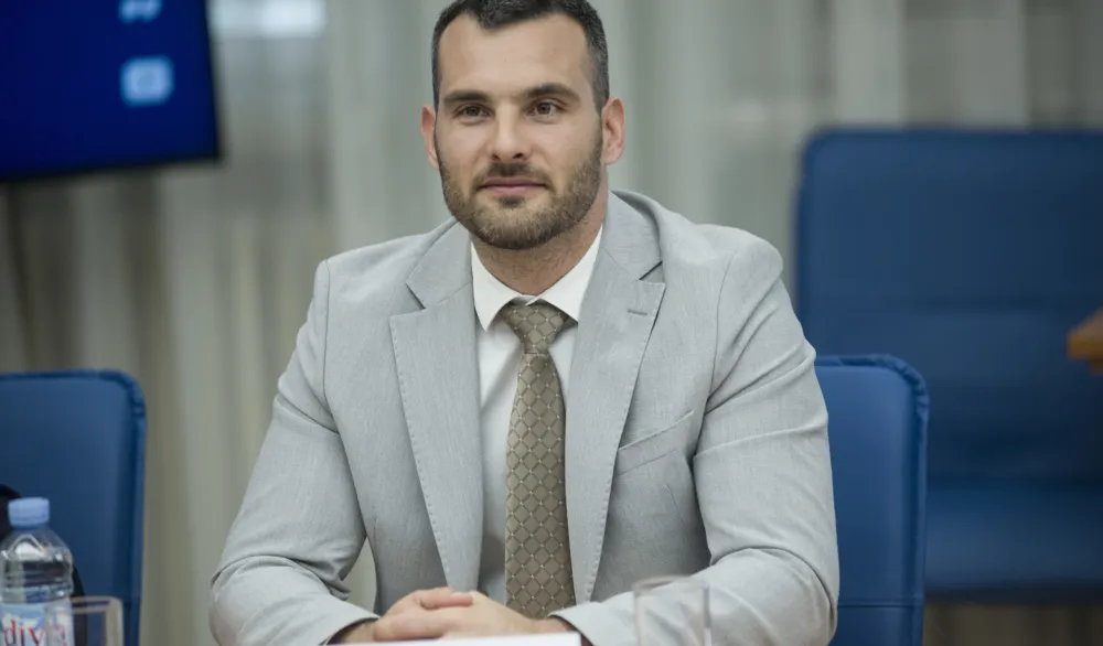 Janović: Mugo&scaron;a se poziva na frizirane podatke Monstata, 2009. zaposlenost bila 174.000, a sad skoro 260.000