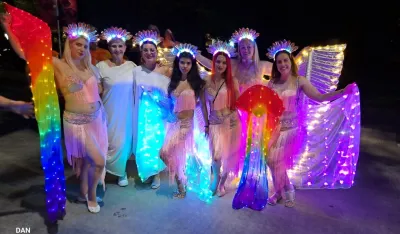 (VIDEO) Treća noć 22. Međunarodnog budvanskog karnevala: U ritmu muzike, igre i ljubavi