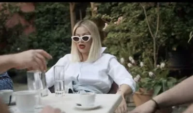 Burjana objavila novi singl &bdquo;Magnet za probleme"