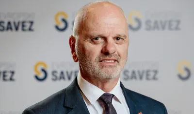 Esad &Scaron;ainović 