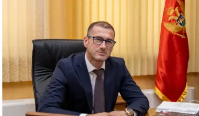 Preparati biv&scaron;e firme direktora Montefarma na prvoj liniji preporuka u državnim apotekama