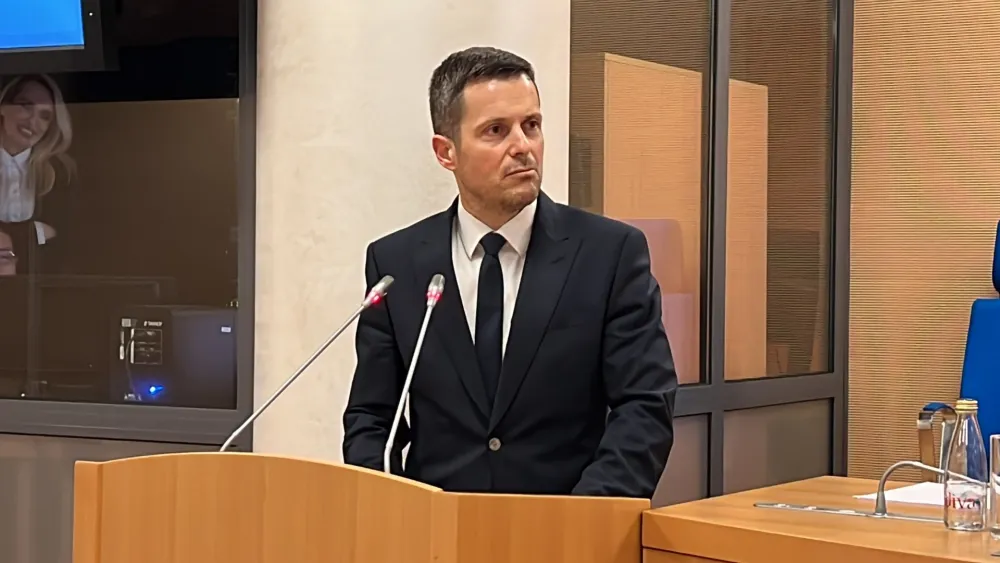 Саша Мујовић