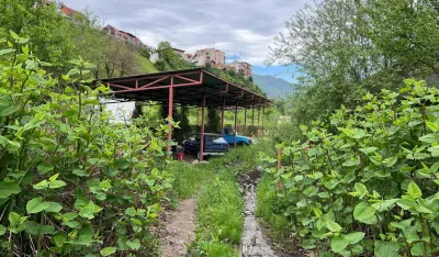 Zapu&scaron;tena stočna pijaca u Andrijevici: Korov "progutao" investiciju od 50.000