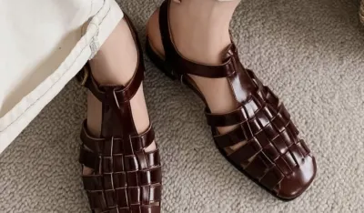 Pletene kožne sandale su hit ljeta 2025