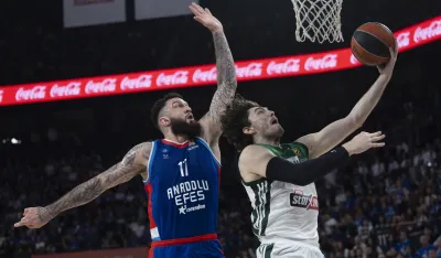 PAO i Efes u Atini za F4