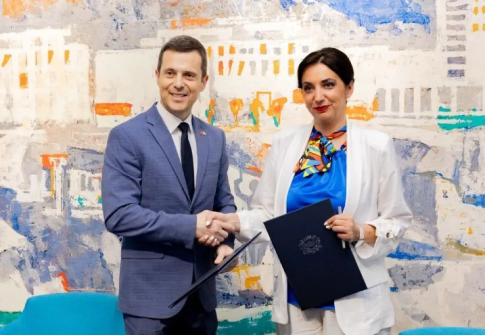 Mujović i Jak&scaron;ić Stojanović 