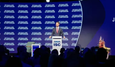 Jakov Milatović na Simpozijumu u &Scaron;vajcarskoj