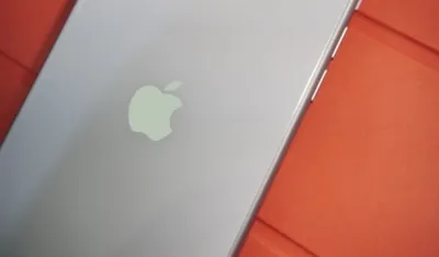 Apple planira da svoj savitljivi iPhone predstavi kao najmoćniji telefon