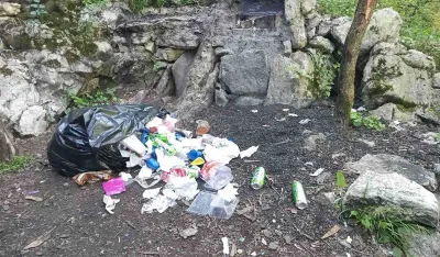 Devastiran park Blace, polomljene sadnice i mobilijar