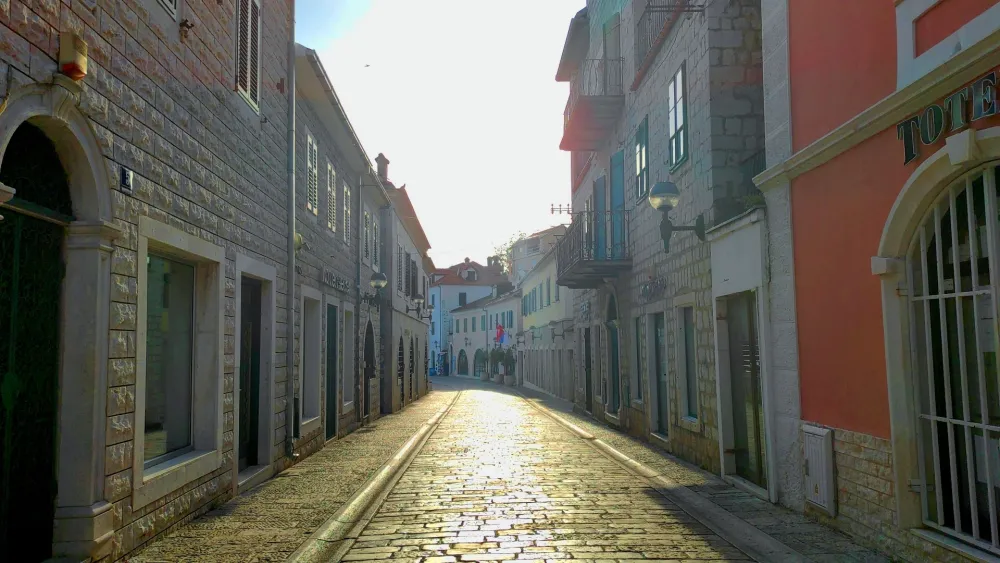 Herceg Novi: Počeli pregovori o formiranju vlasti, u opticaju čak 29 mandata