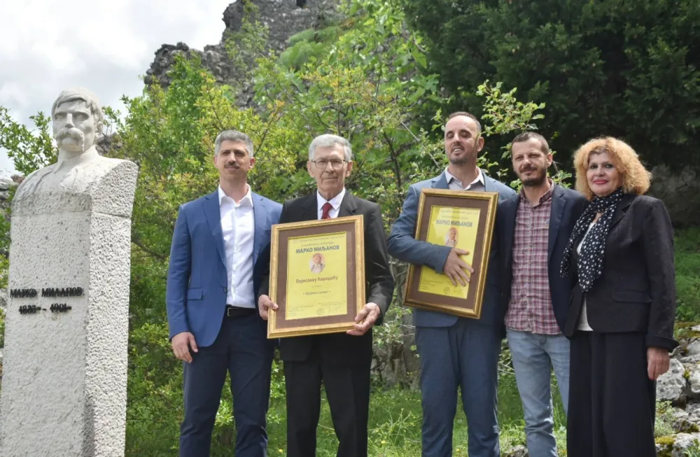 Dobitnici nagrade s članovima žirija