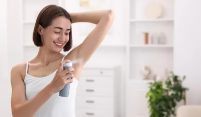 Antiperspirant ili dezodorans: Koji bi trebalo da koristite ljeti?