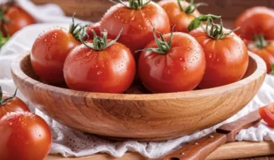 Paradajz pun otrova se lako prepoznaje: Jedan detalj je ključan