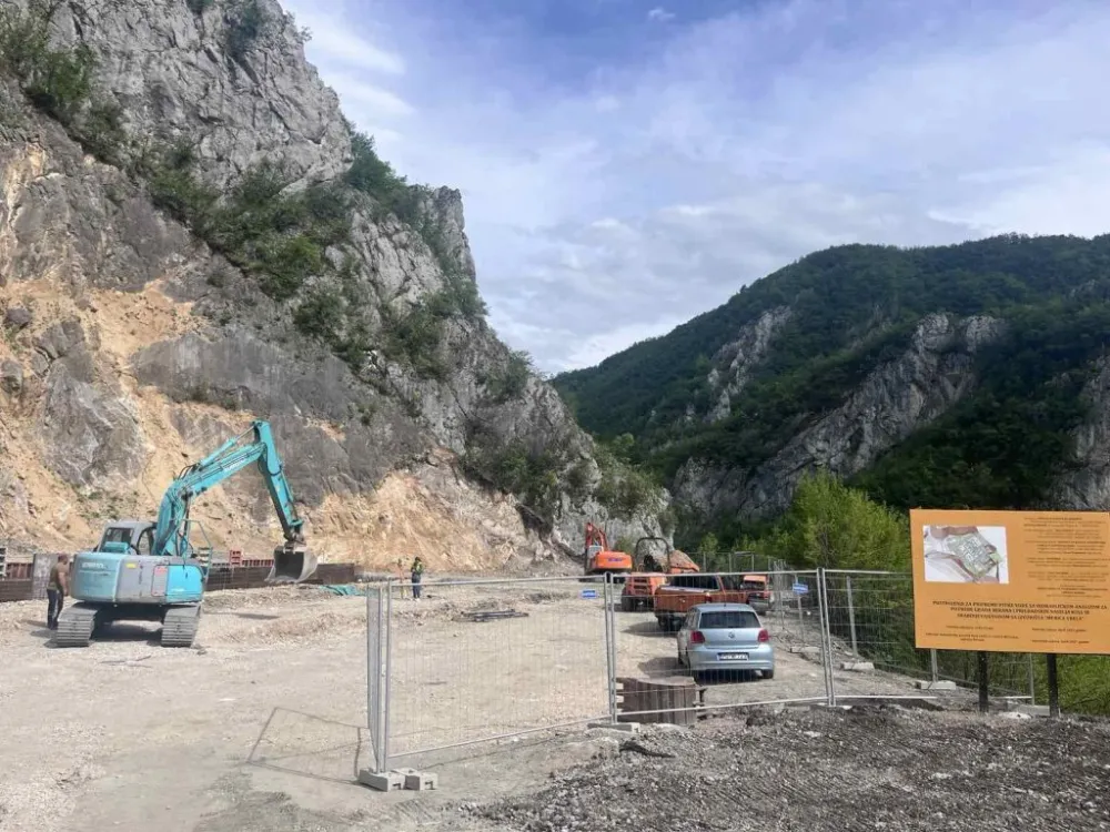 Na vodoizvori&scaron;tu beranskog vodovoda počeli radovi na izgradnji preči&scaron;ćivača: Sa Merića vrela vi&scaron;e neće teći mutna voda