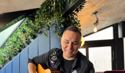 Emrah Em&scaron;o predstavio singl &bdquo;Usne od svile"