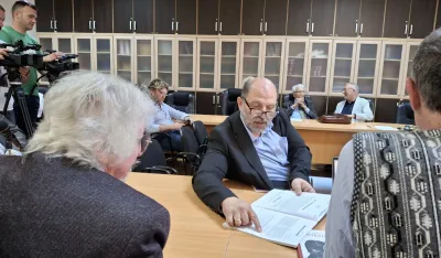 Poezija na tragu Njego&scaron;a, koja oblikuje svijet u jeziku