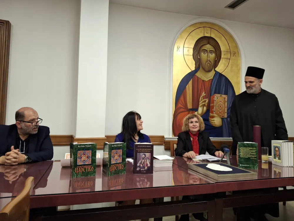 "Unutra&scaron;nje carstvo" ovaploćenje su&scaron;tine pjesme i jezika