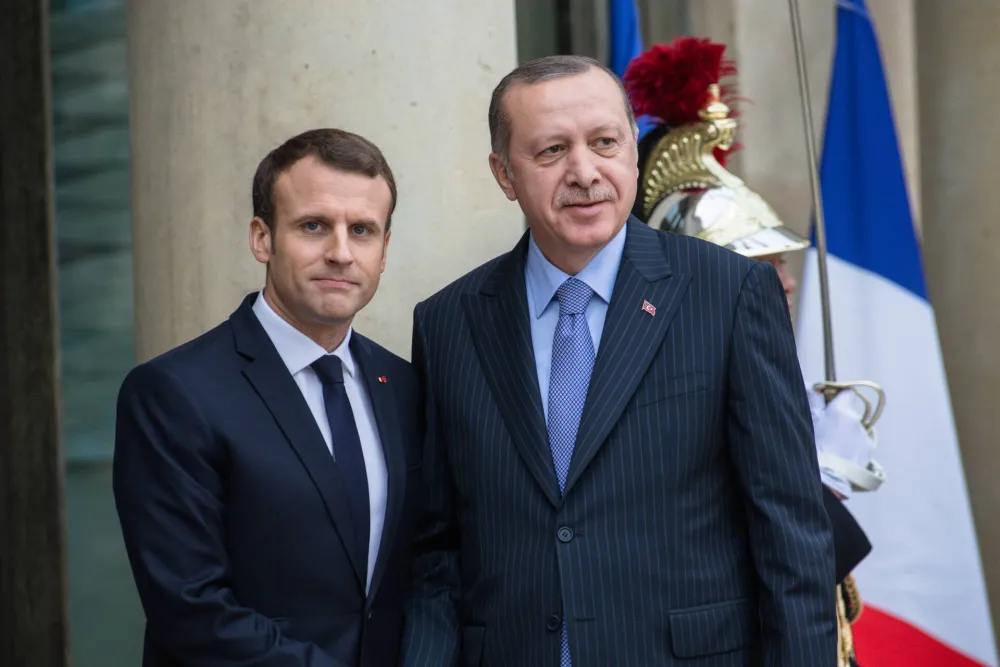 Erdogan-Makron: Istorijska prekretnica u naporima da se okonča rat između Ukrajine i Rusije