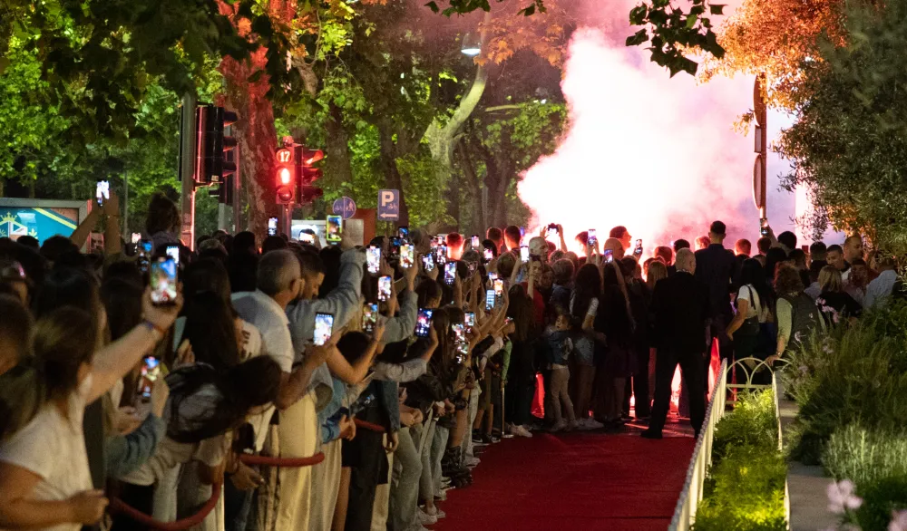 Defile polumaturanata O&Scaron; "Vuk Karadžić"