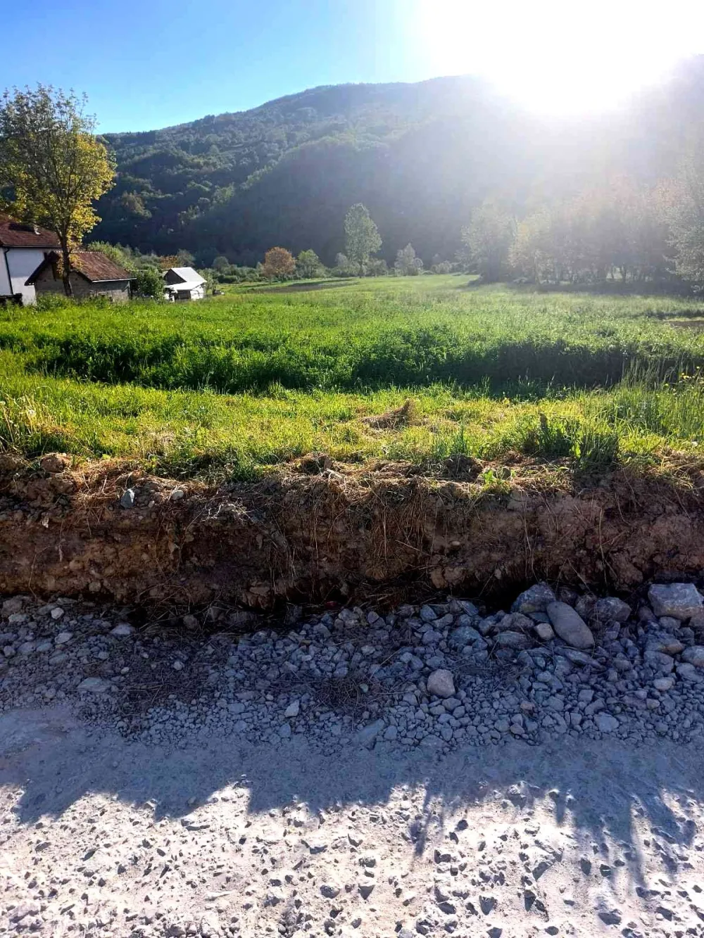 Vreva: Zbog rekonstrukcije puta Ribarevine - Berane skoro mjesec dana ne mogu pristupiti imanju