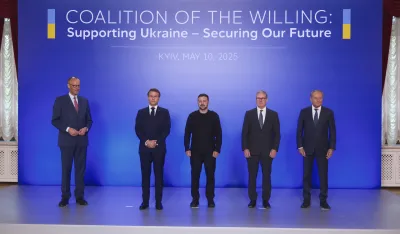 (VIDEO) Zaharova objavila snimak: &Scaron;ta je Makron sakrio u Kijevu?