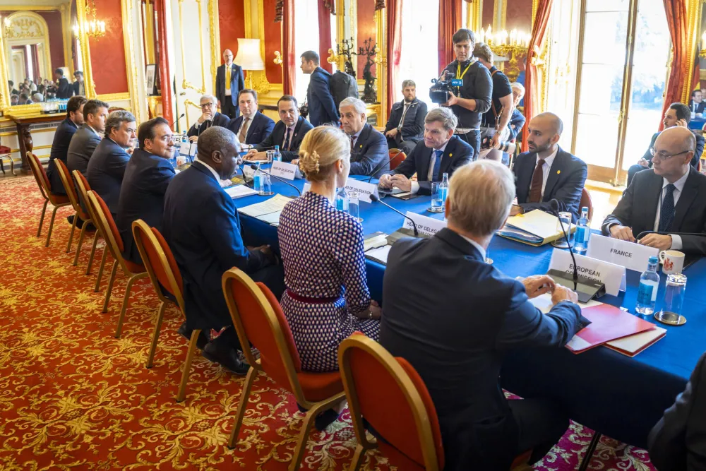 &bdquo;Koalicija voljnih&ldquo;: Putin mora ozbiljno da shvati pregovore