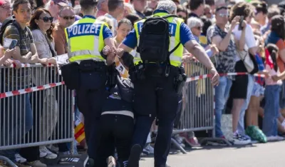 (FOTO) Haos uoči Evrovizije: Spremno 1.300 policajaca