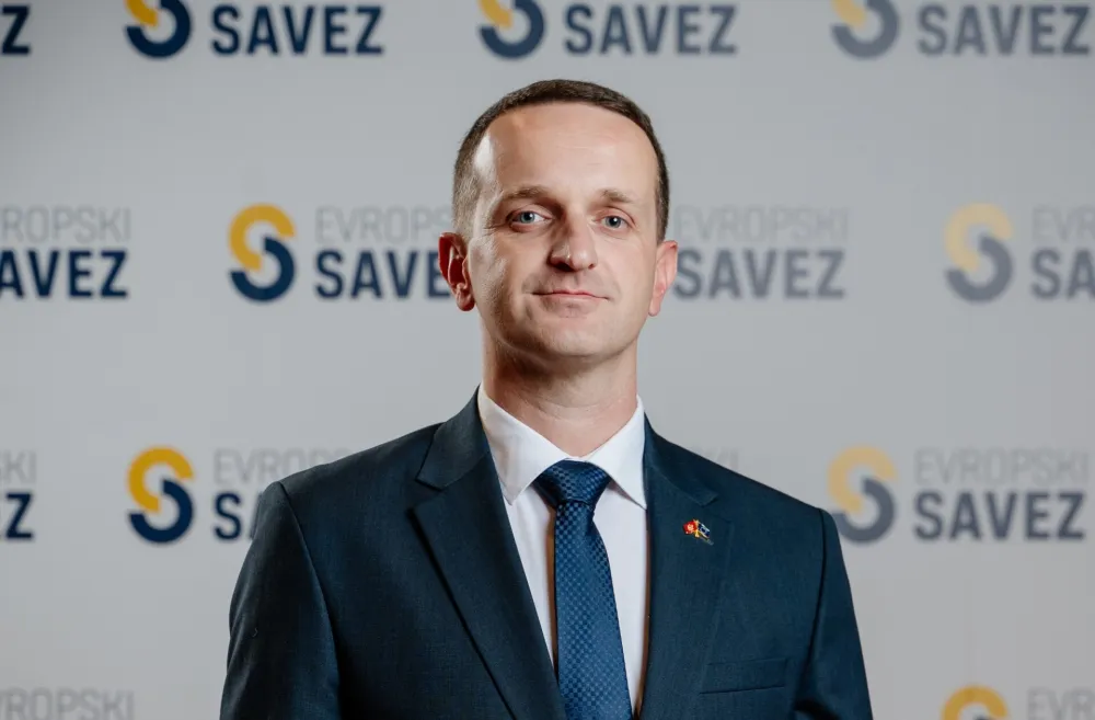 Đuričković: Politički balast 44. Vlade kao prepreka evropskim integracijama