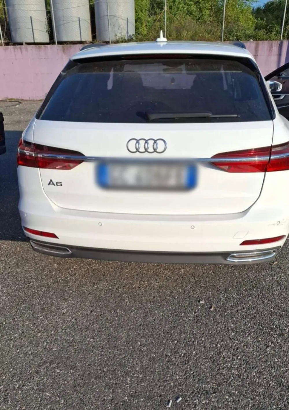 Policija u Ulcinju oduzela vozilo koje potražuje Interpol