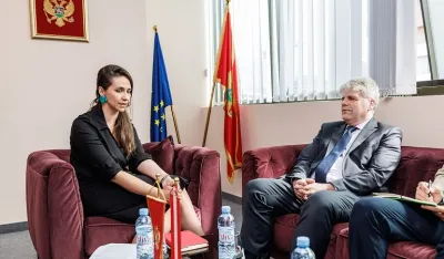 Adžović: Vlada posvećena ubrzanom privrednom razvoju i boljoj povezanosti kroz strate&scaron;ke infrastrukturne projekte