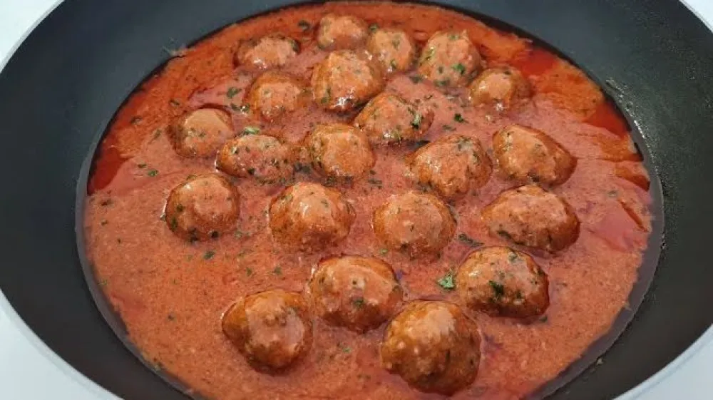 Ćufte u paradajz sosu